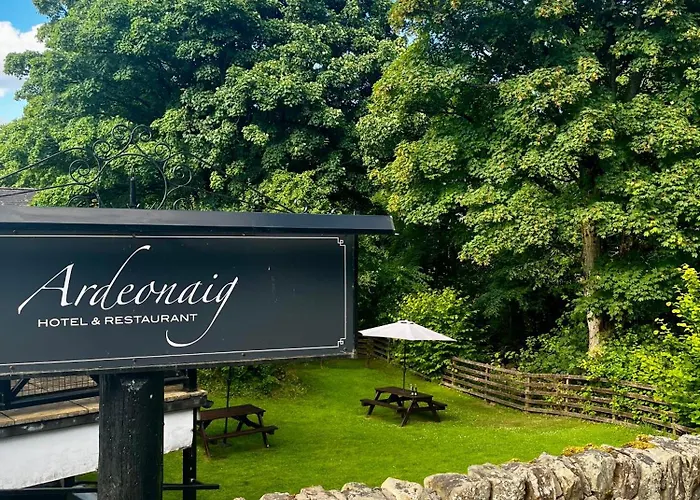 Ardeonaig Hotel & Restaurant