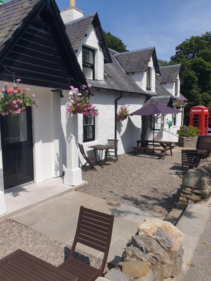 & Restaurant